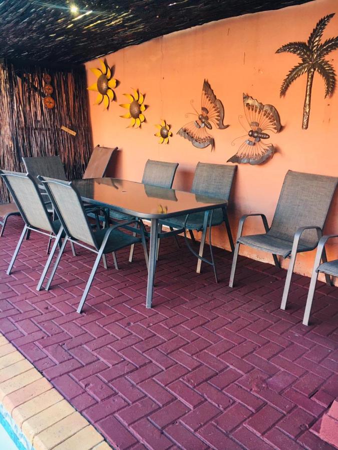 Forever Comfy Bed Bed & Breakfast Vanderbijlpark Exterior photo